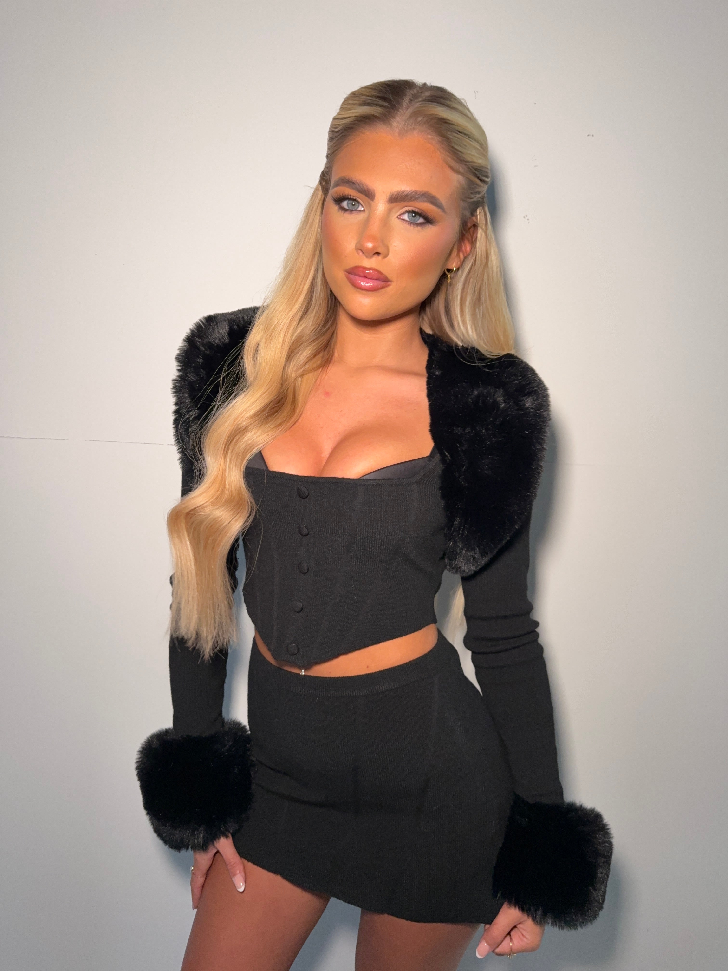 LOVERGIRL SKIRT (BLACK)