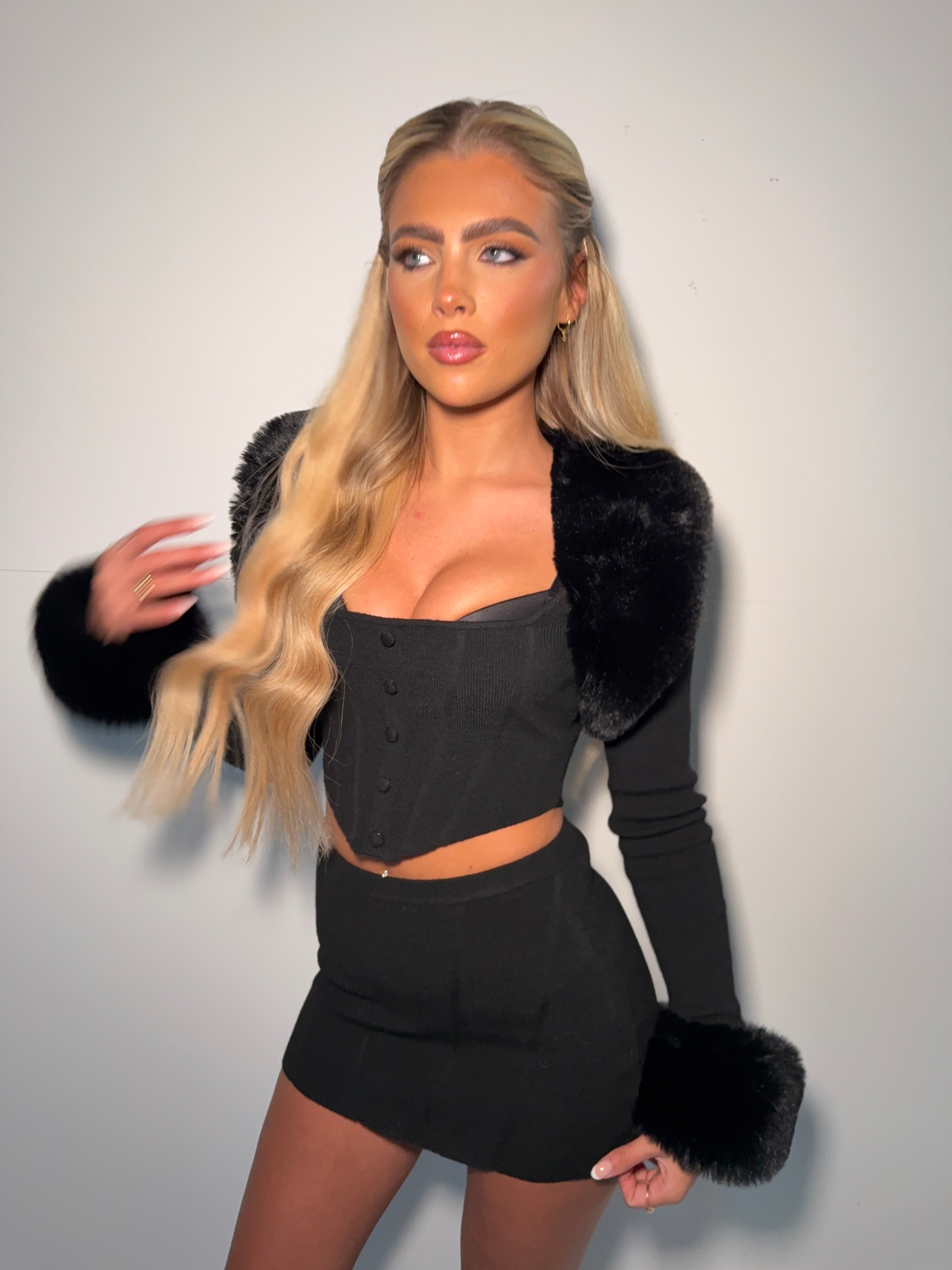 LOVERGIRL SKIRT (BLACK)