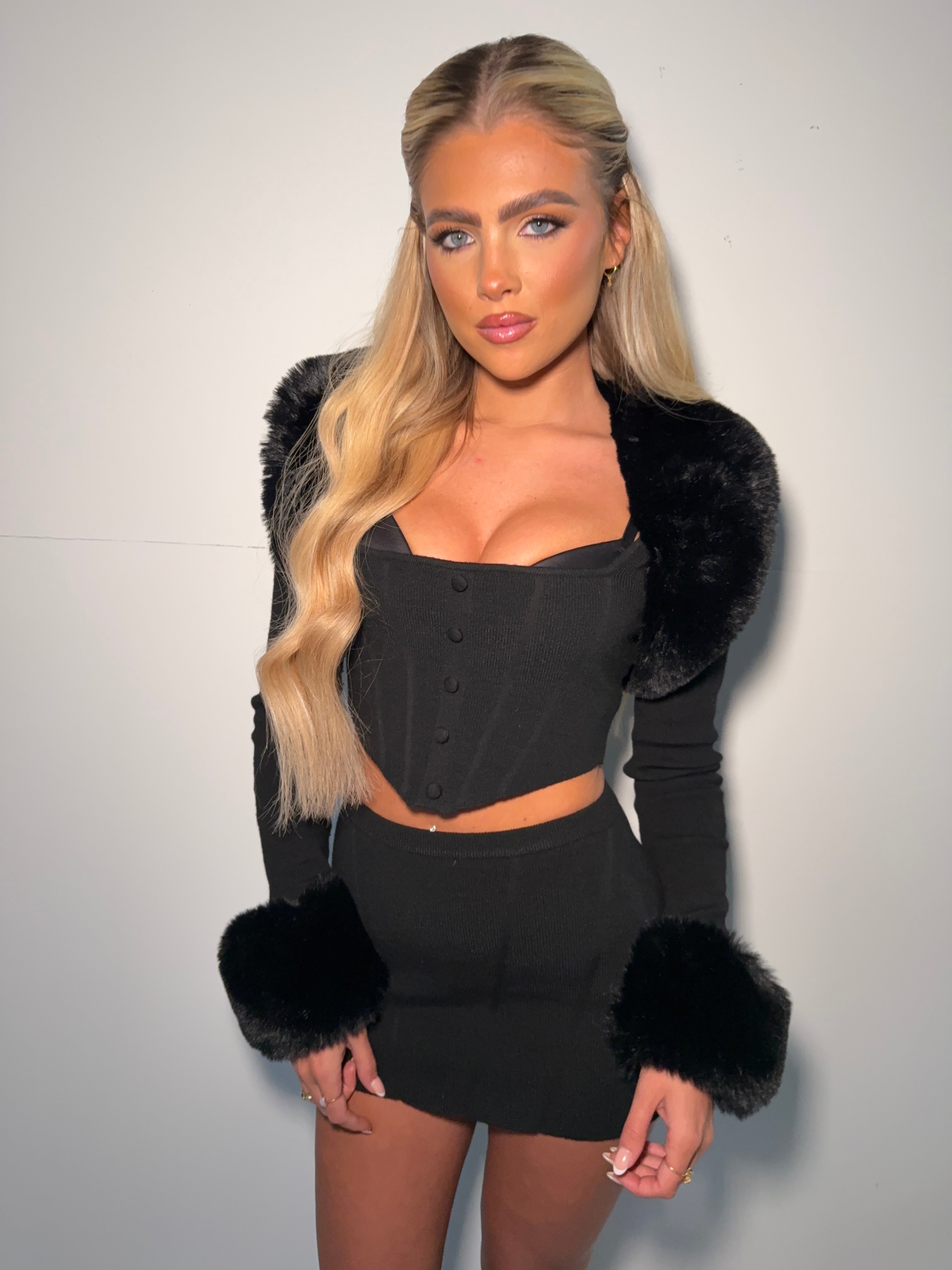 LOVERGIRL SKIRT (BLACK)