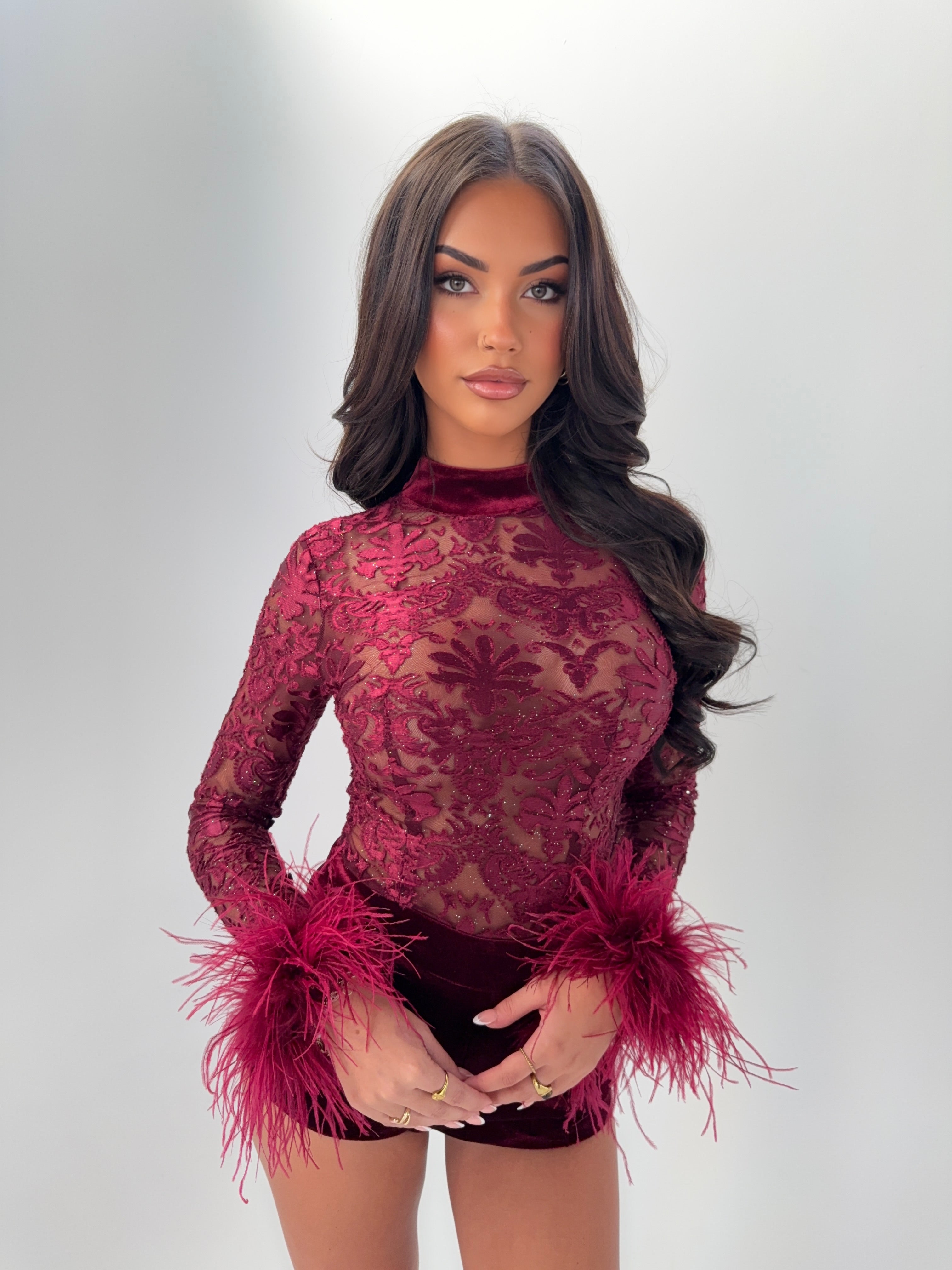 RENÉA FEATHER LACE TOP - BURGUNDY