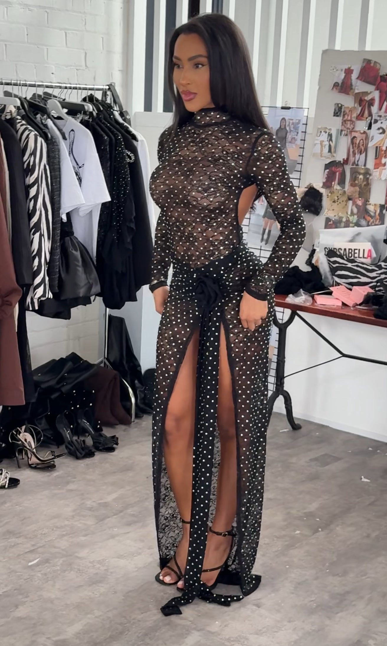 ROSE DIAMANTÉ SKIRT