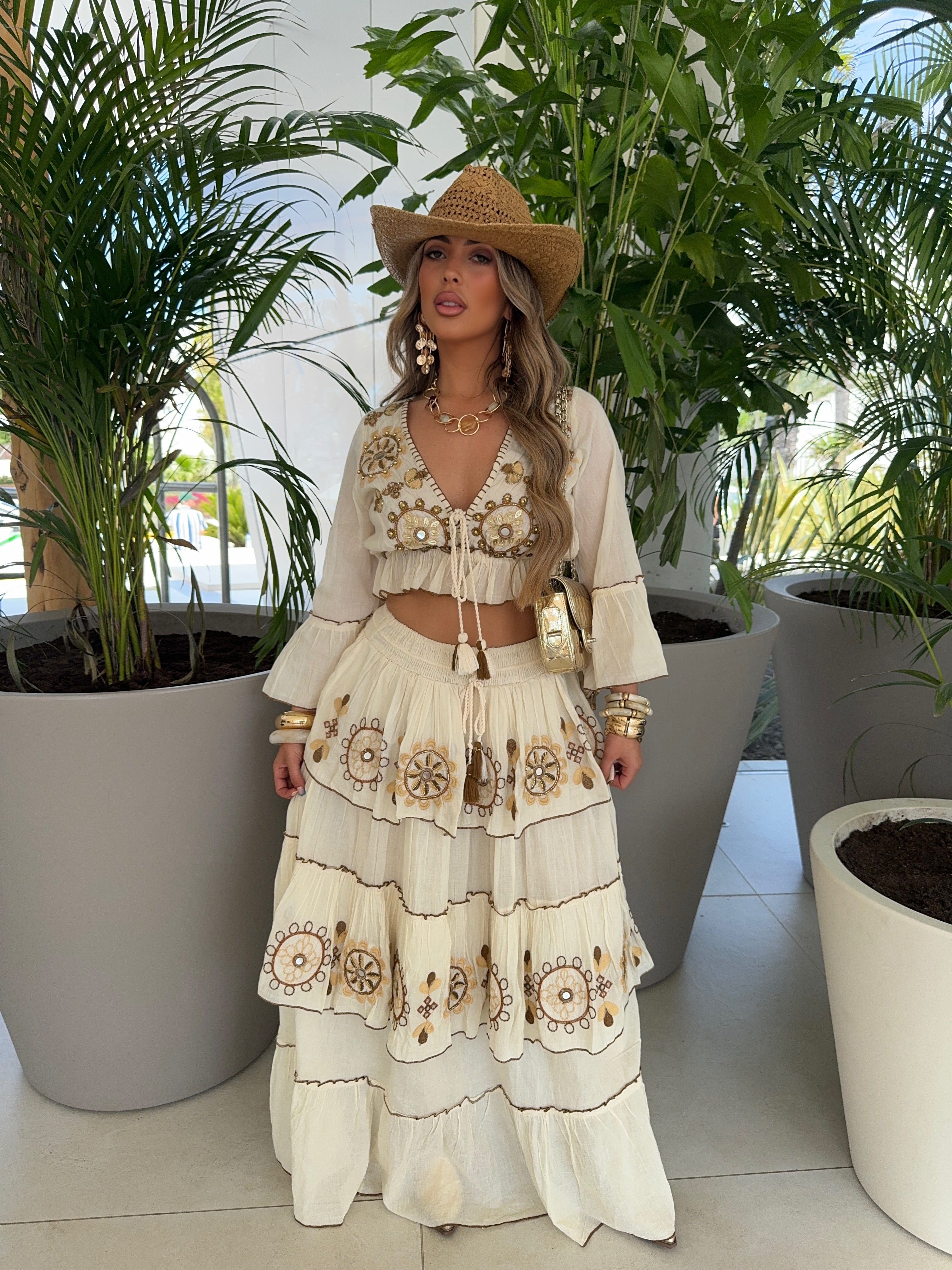 KHLOE BEIGE TWO PEICE (LONG)