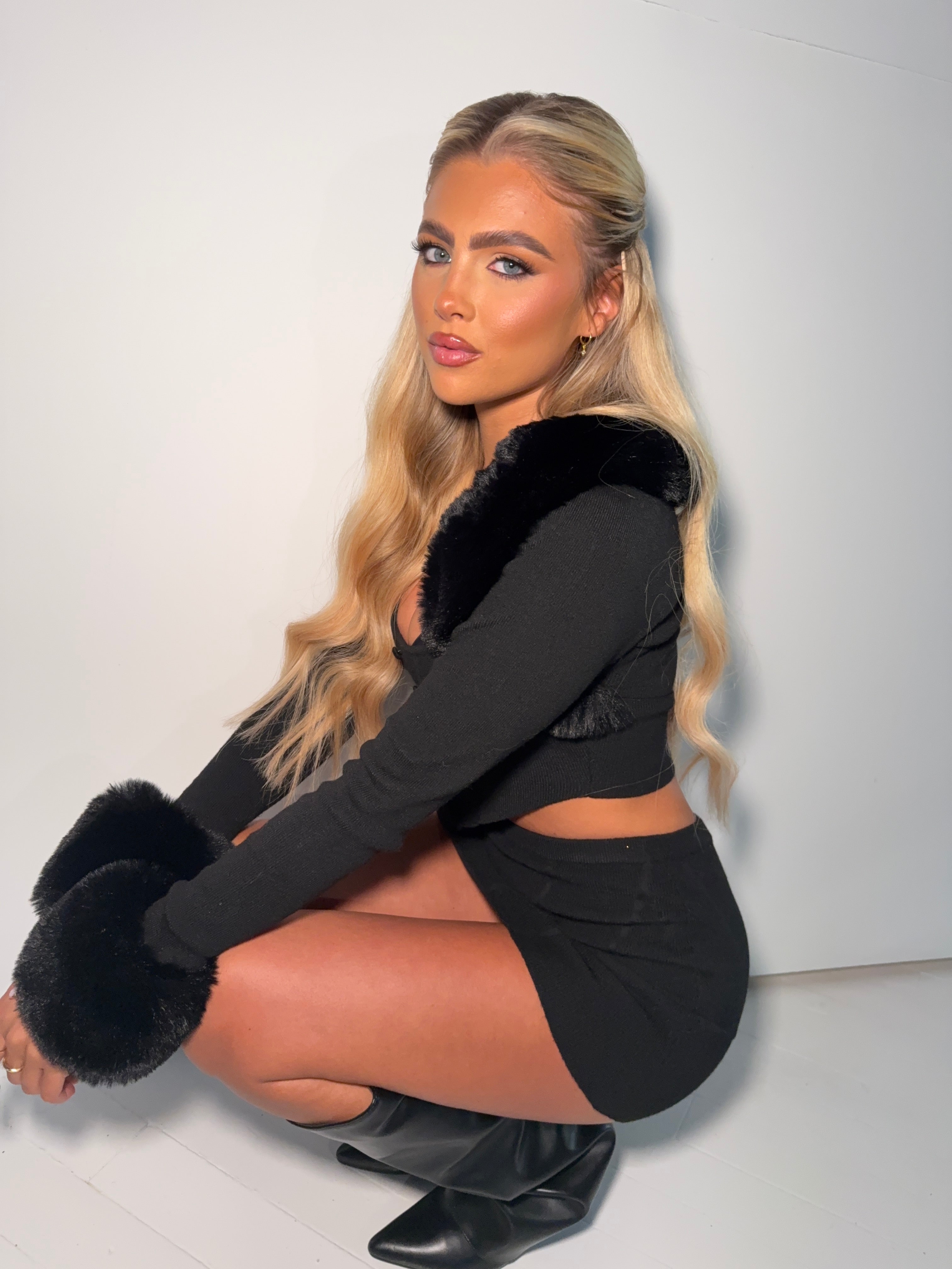 LOVERGIRL SKIRT (BLACK)