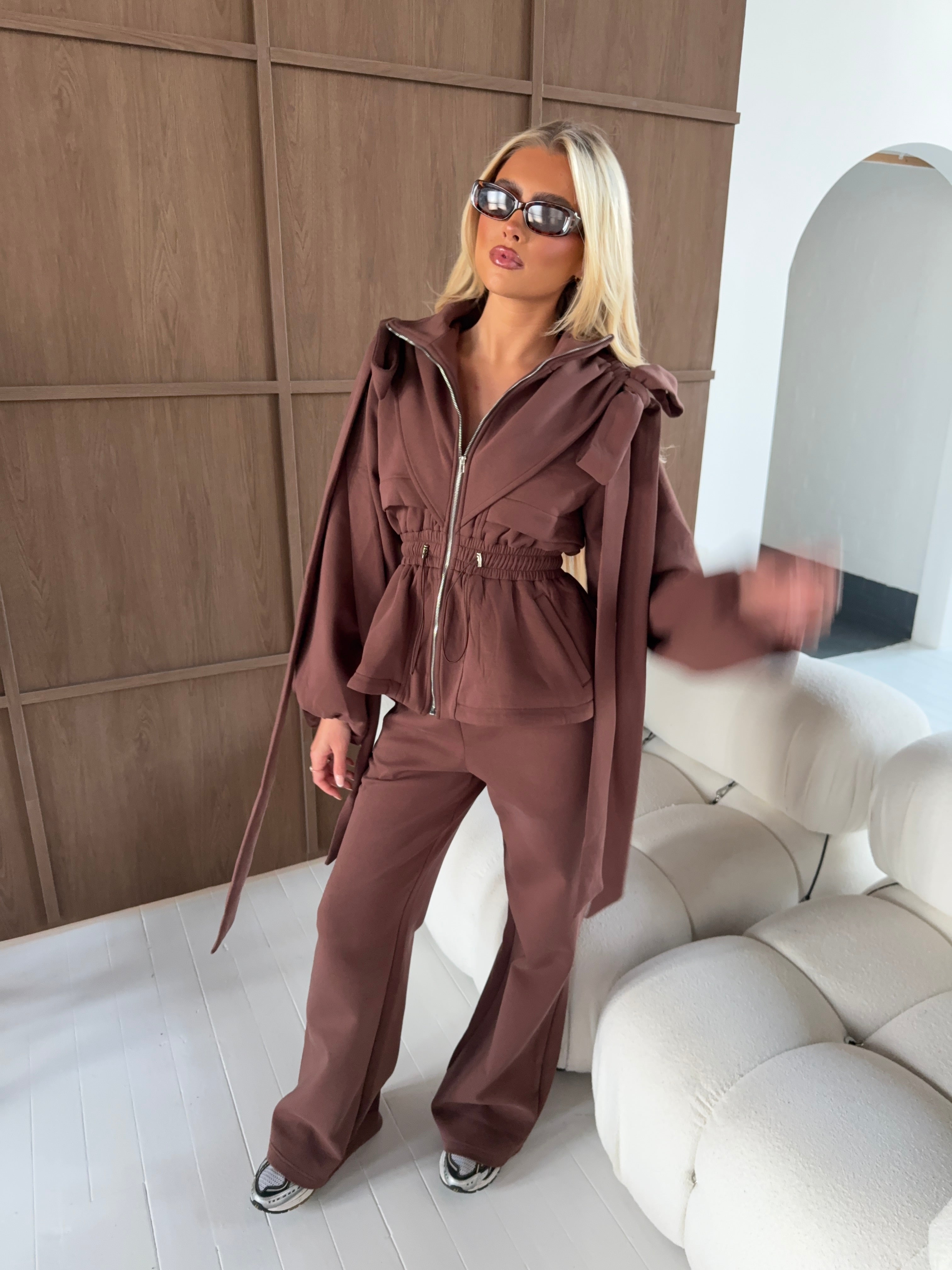 ‘BEAU’ CHOCOLATE BOW JACKET