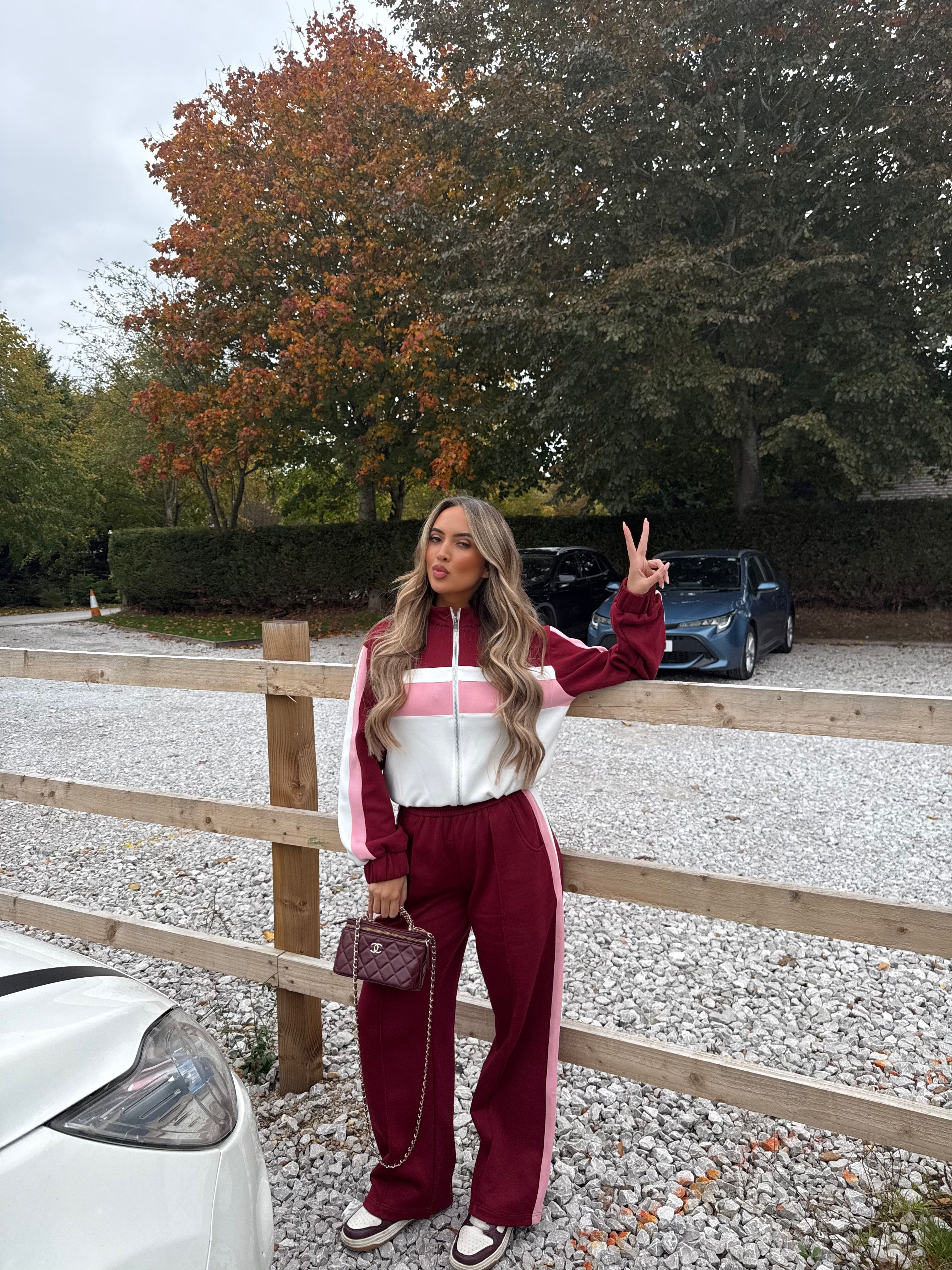 ARI STRIPED FLARES (BURGUNDY & PINK) - REGULAR